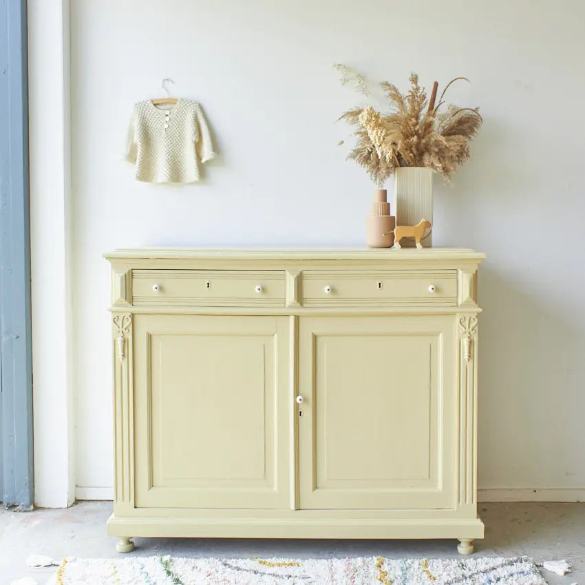 2431-Vintage-commode-in-Kamille-Firma-zoethout_01.jpg