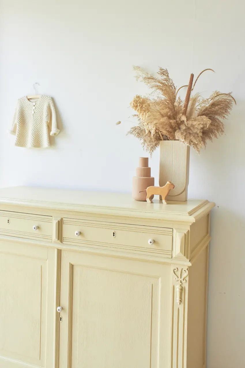 2431-Vintage-commode-in-Kamille-Firma-zoethout_03.jpg