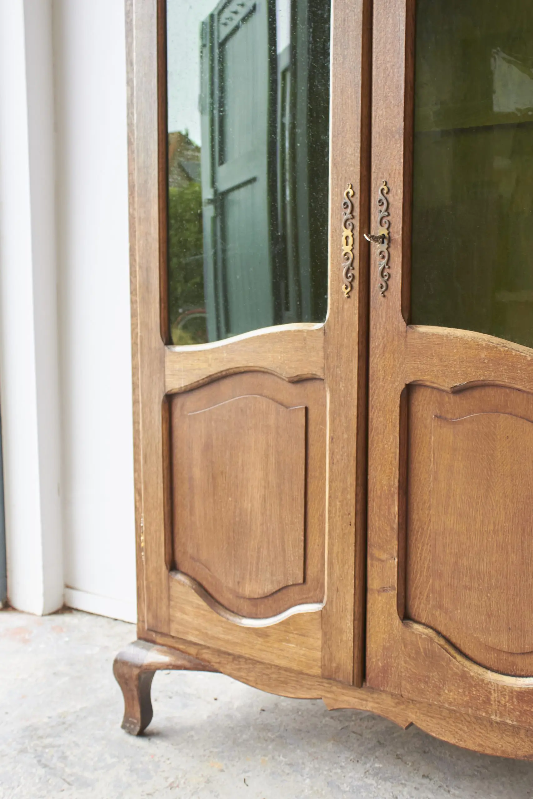 10535---Sierlijke-vitrine-kast---Firma-Zoethout_04