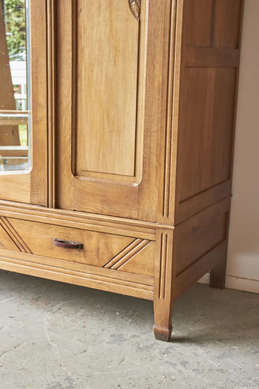 10656---Demontabele-spiegelkast-met-drie-deuren---Firma-Zoethout_04