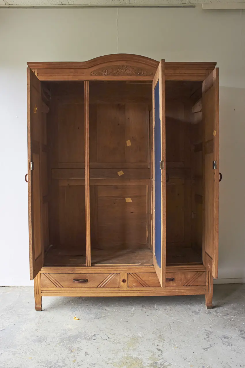 10656---Demontabele-spiegelkast-met-drie-deuren---Firma-Zoethout_09