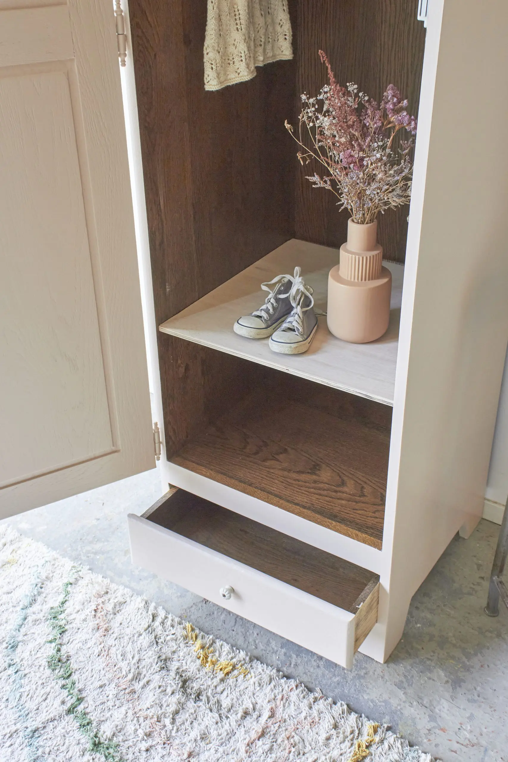 10641---Vintage-kast-in-Bloesem---Firma-Zoethout_10