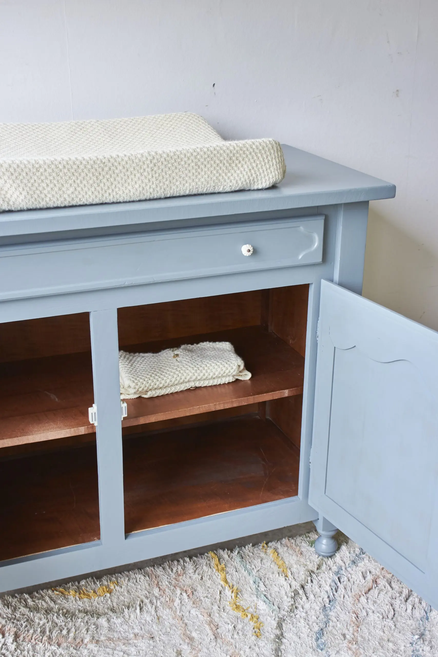 2483---Vintage-commode-in-Bron---Firma-Zoethout-010