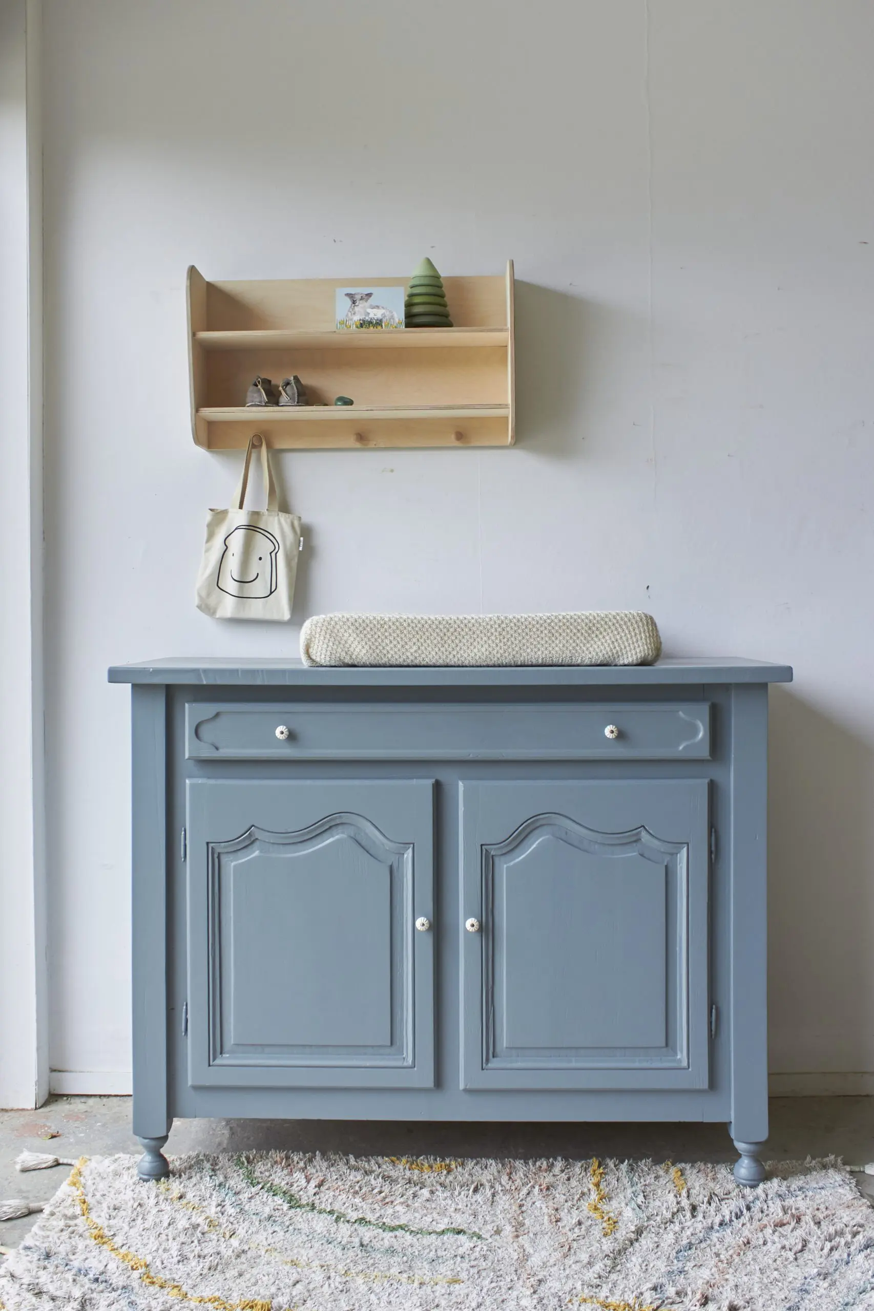 2483---Vintage-commode-in-Bron---Firma-Zoethout-02