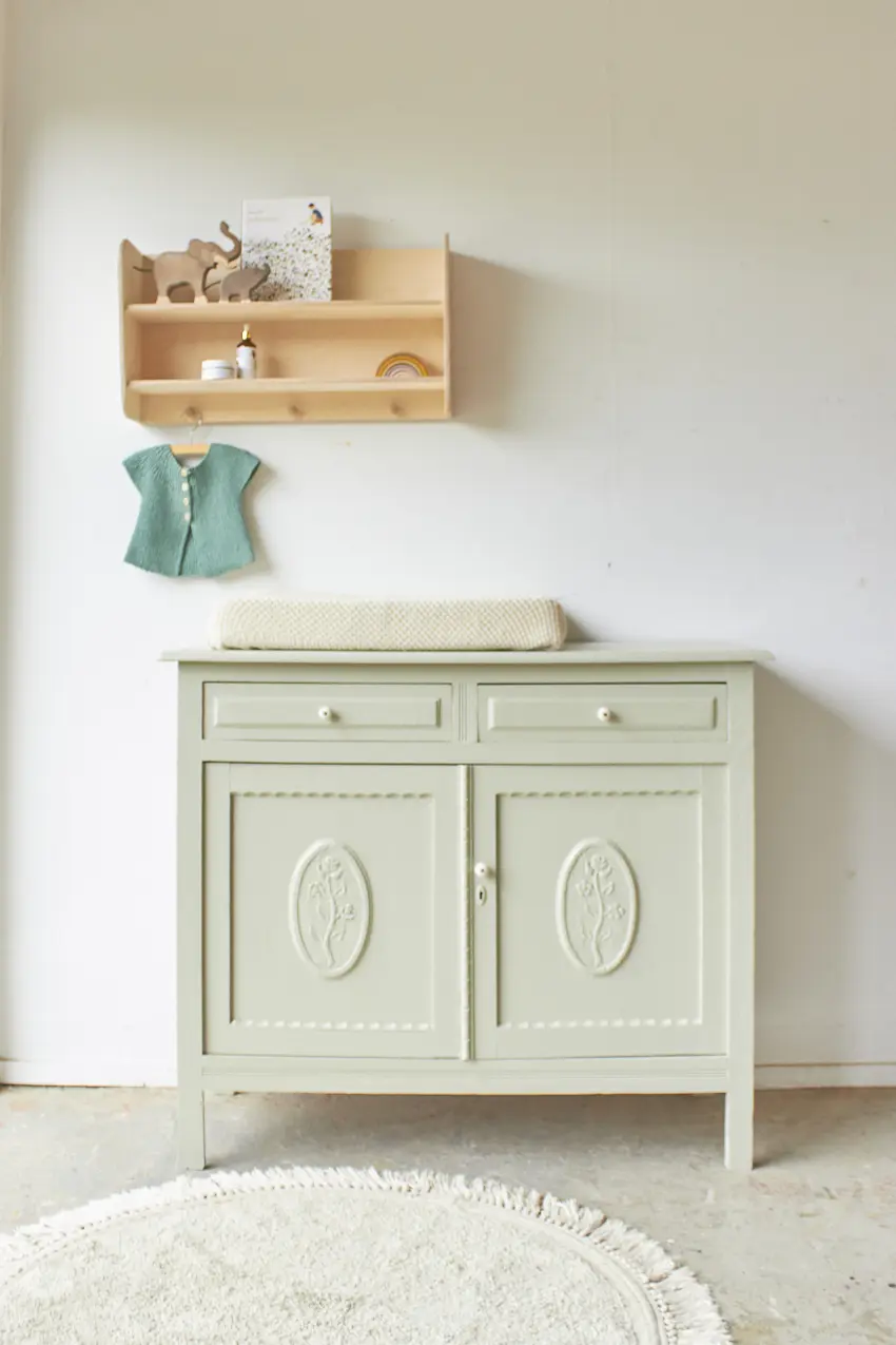 2486---Vintage-commode-in-Voorjaar---Firma-Zoethout-01