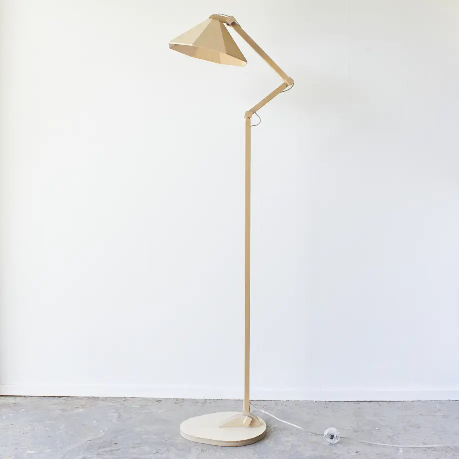 HW9088 - Staande lamp berkenhout henks wood - Firma zoethout