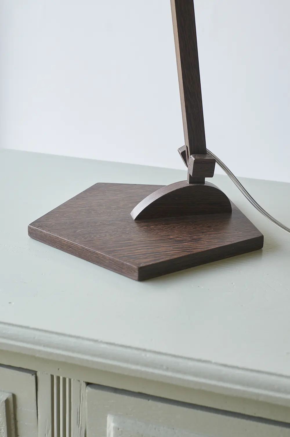 HW9089---Wenge-Henkwoods-tafel-lamp---Firma-Zoethout-02