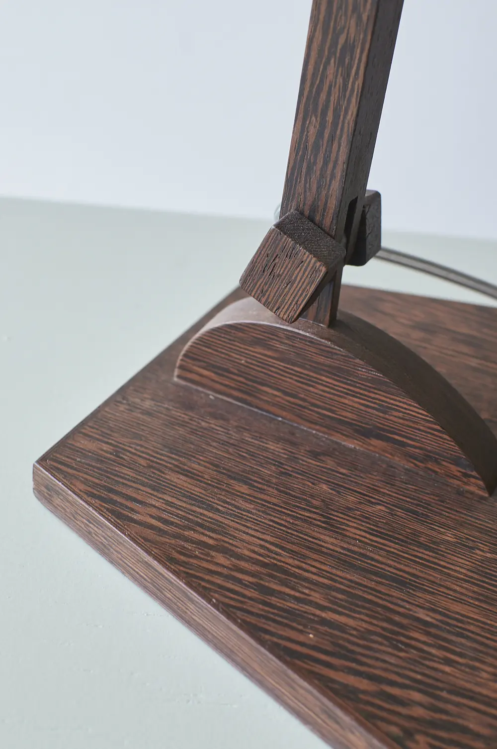 HW9089---Wenge-Henkwoods-tafel-lamp---Firma-Zoethout-04