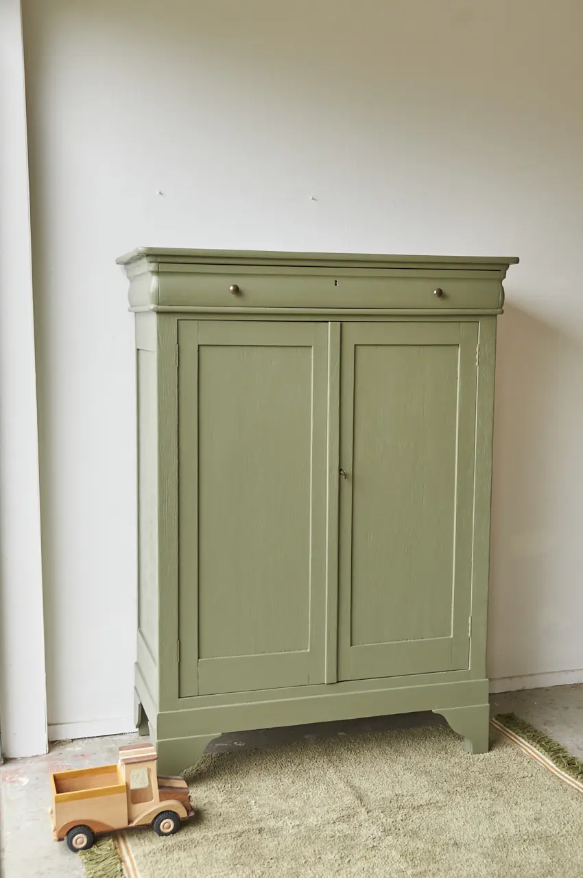 10133-Vintage-kast-in-Rozemarijn-Firma-zoethout_2.jpg