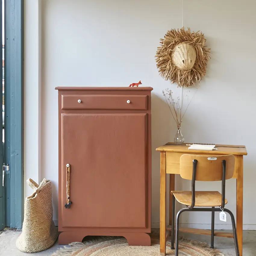 10164-Retro-meidenkast-in-roest-Firma-zoethout_1.jpg