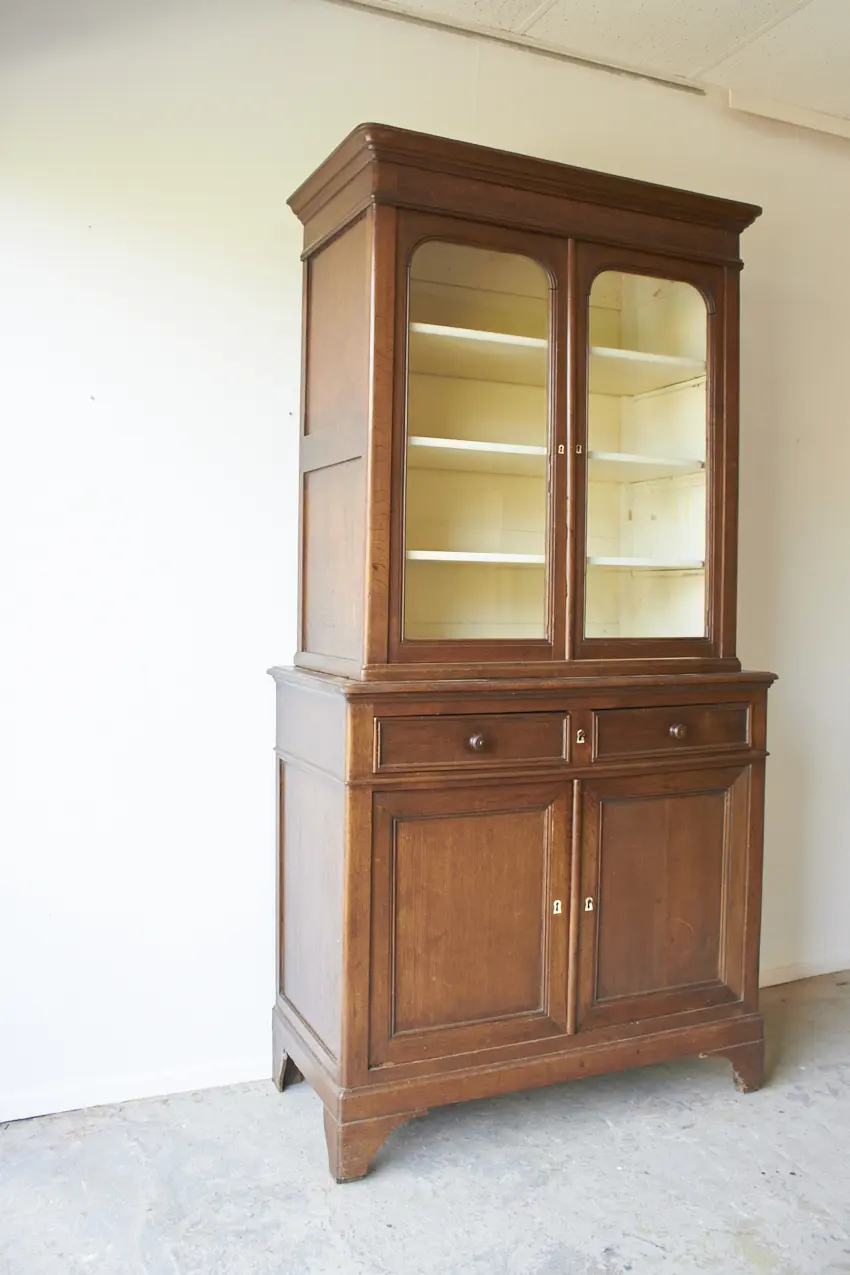 10664---Vintage-sierlijke-vitrinekast---Firma-Zoethout-03