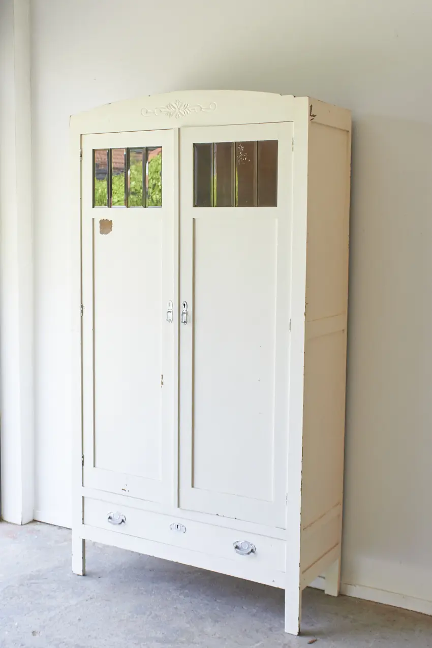 10669---Vintage-sierlijke-kast-met-glas-in-lood--Firma-Zoethout-02