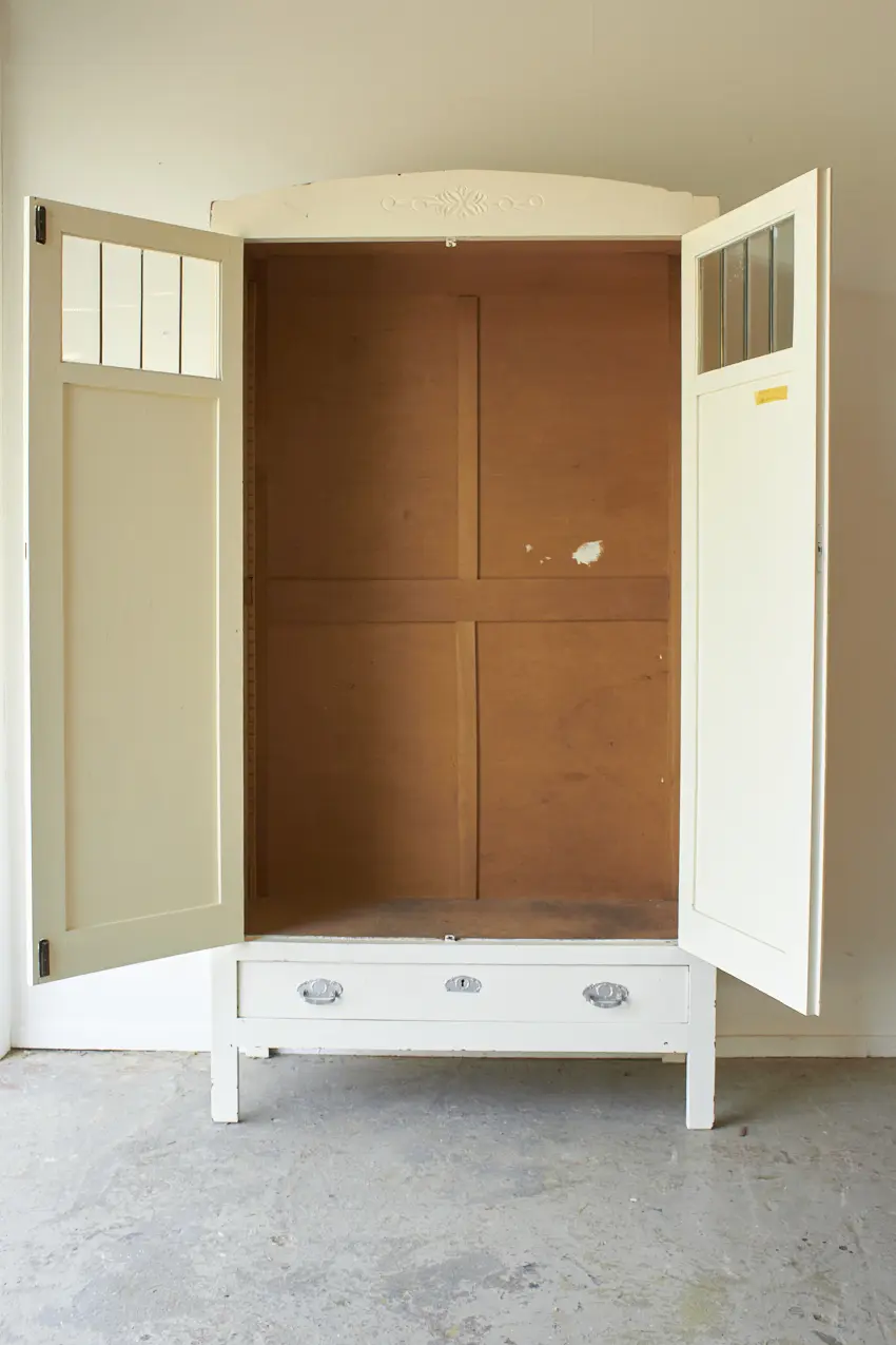 10669---Vintage-sierlijke-kast-met-glas-in-lood--Firma-Zoethout-06