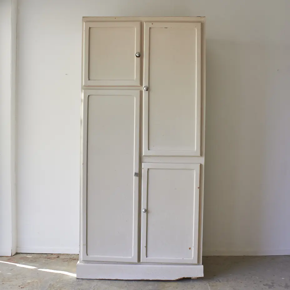 10683 - Retro kast met vier deuren - Firma Zoethout