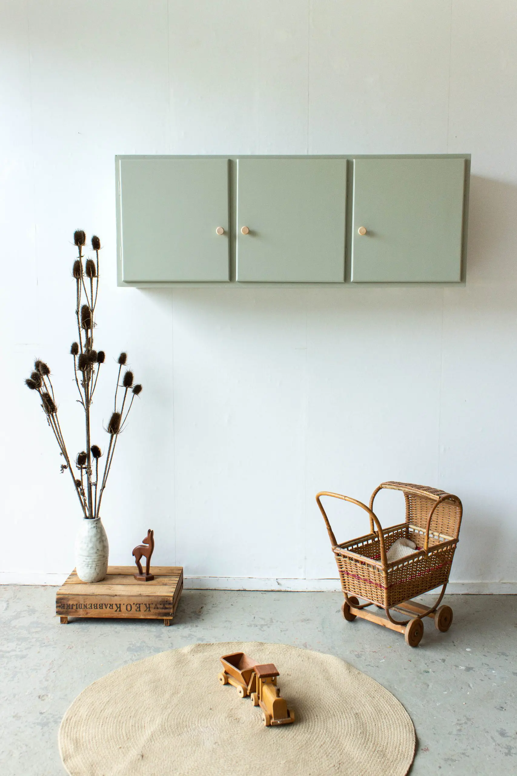 1111-Wandkastje-in-zachtgroene-kleur.jpg