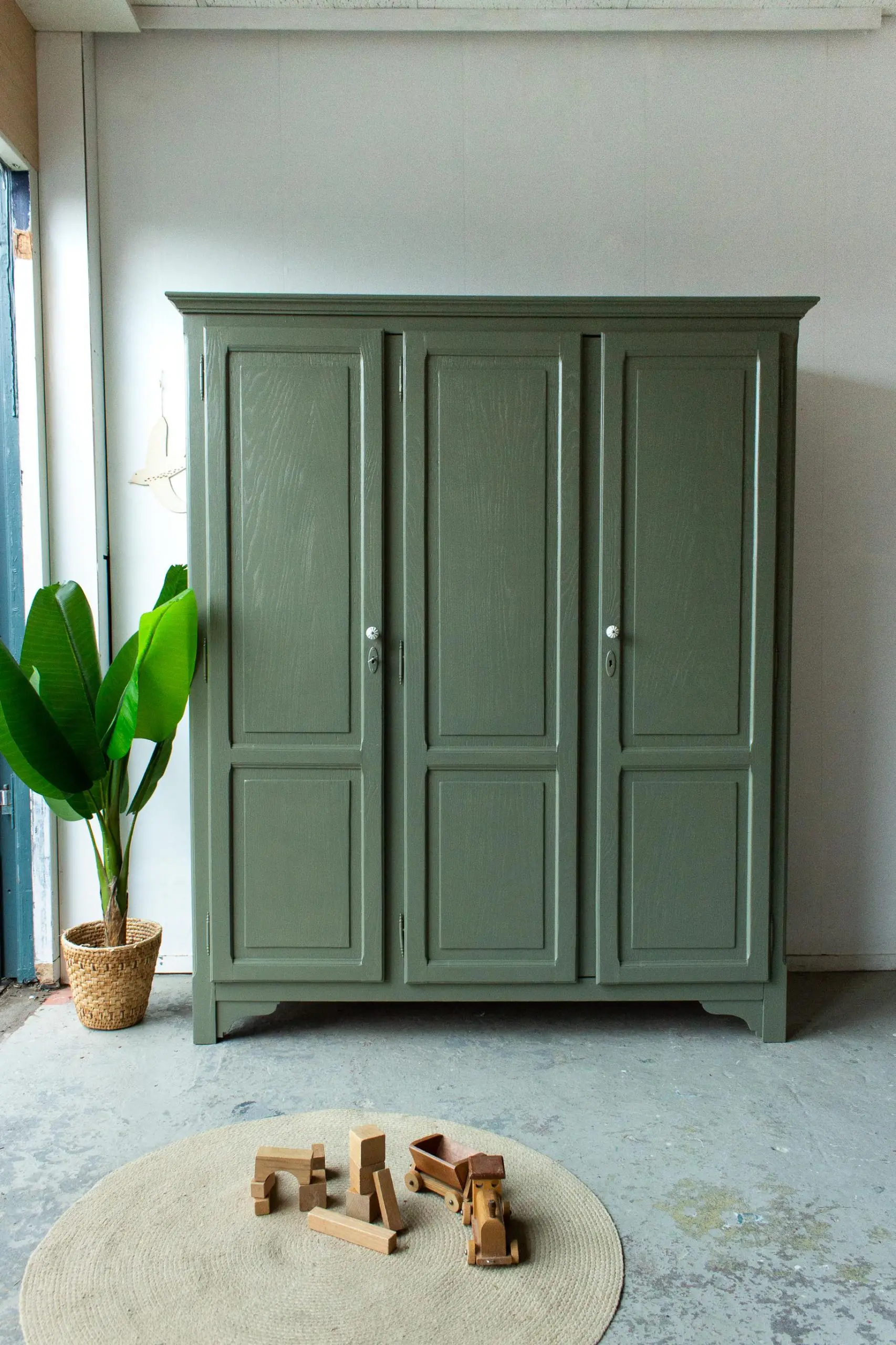1642-Rozemarijngroene-demontabele-kledingkast.jpg