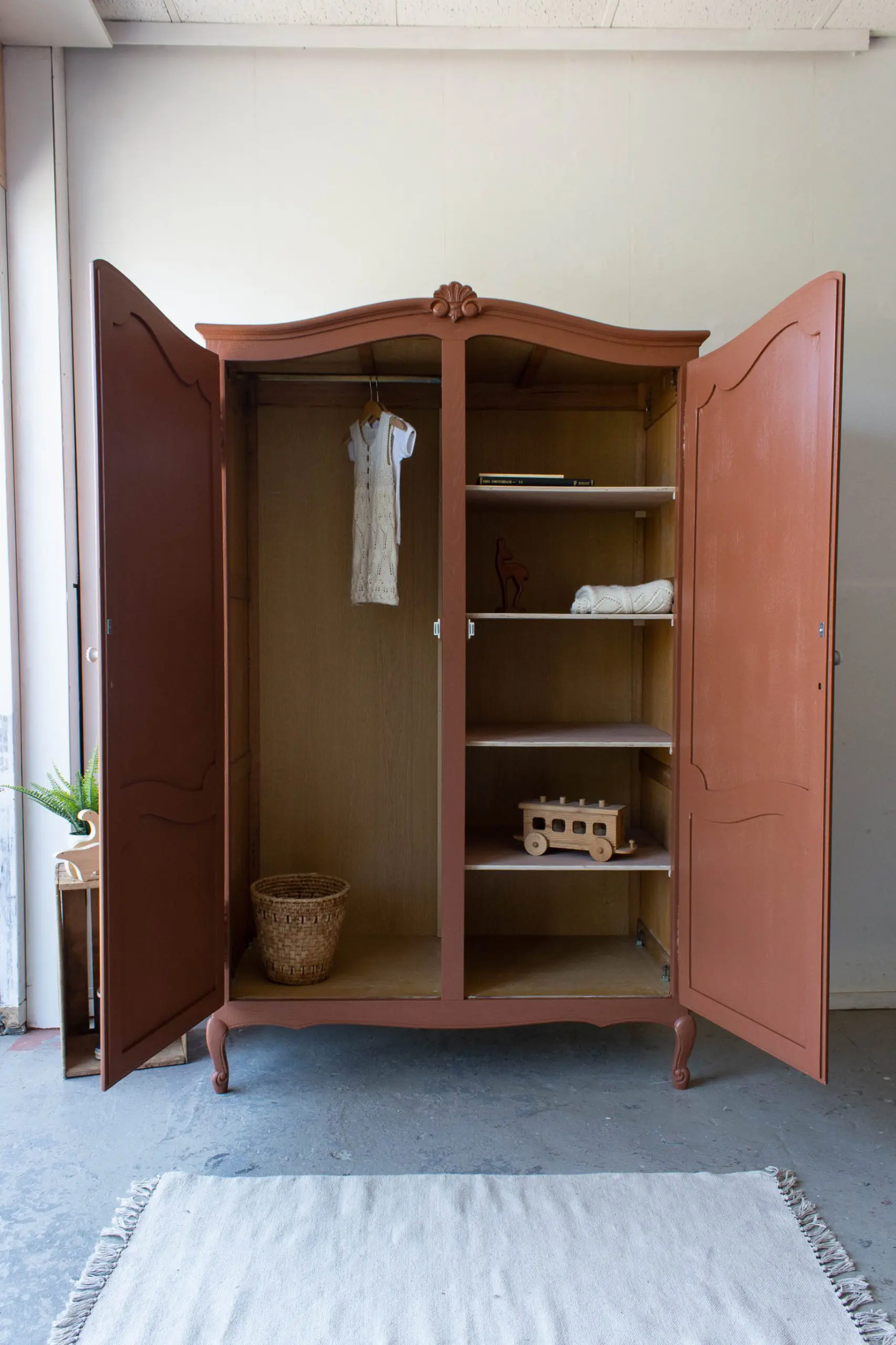 1727-Roestkleurige-demontabele-kledingkast-5.jpg