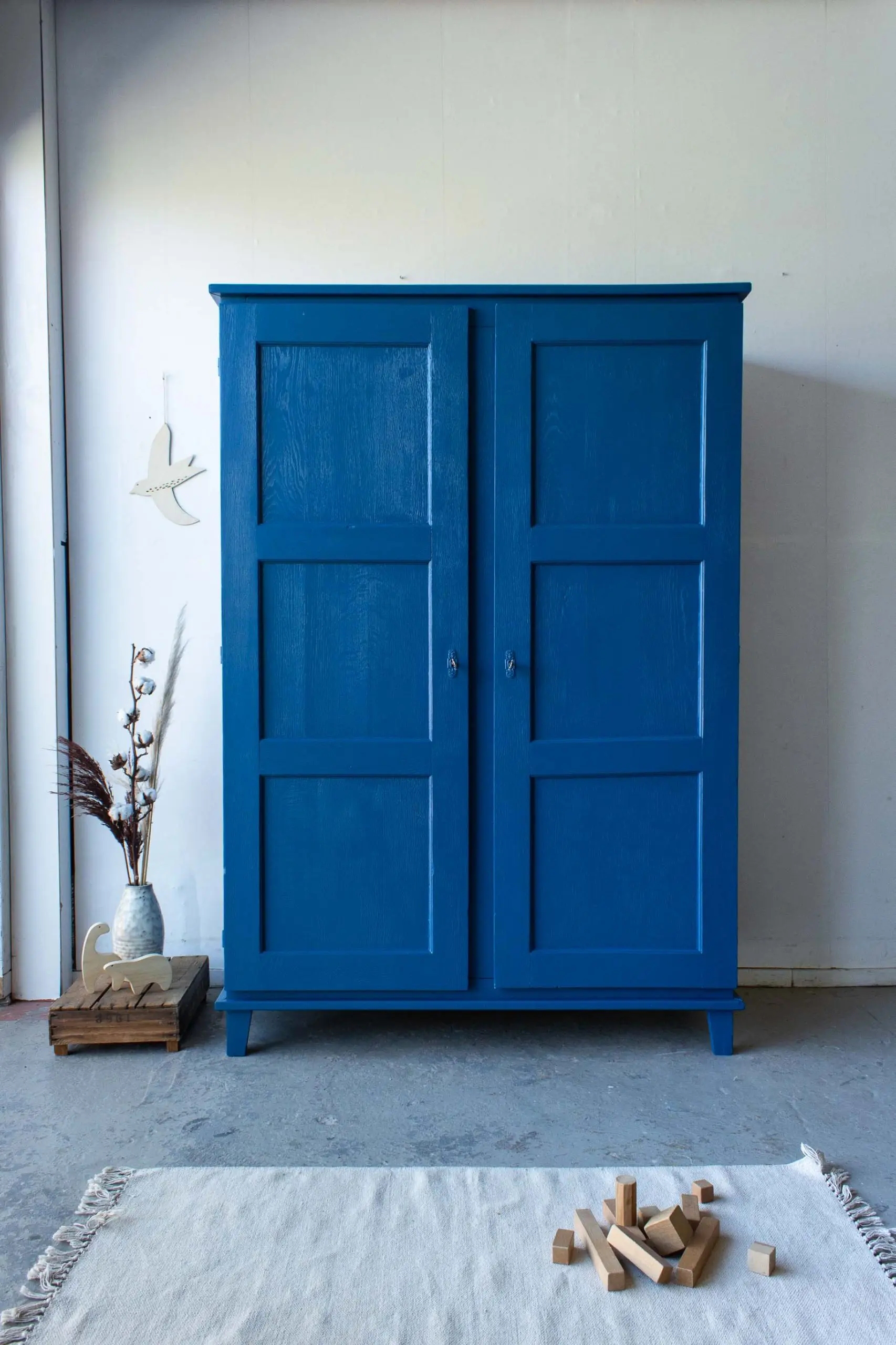 1735-Kobaltblauwe-vintage-kast.jpg