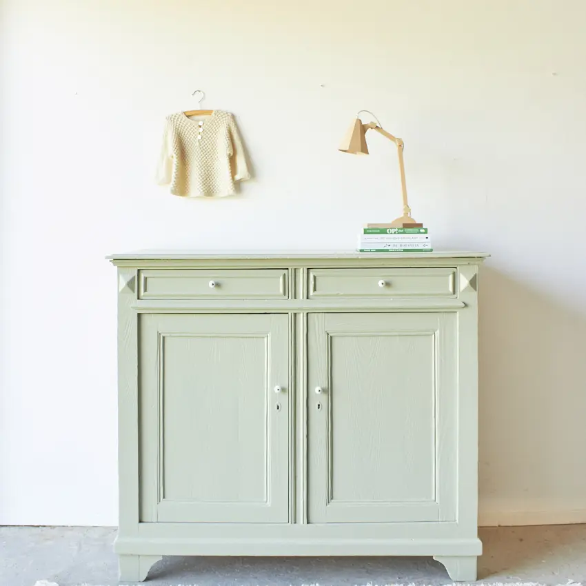 2426 Vintage hoge commode in Artisjok Firma Zoethout