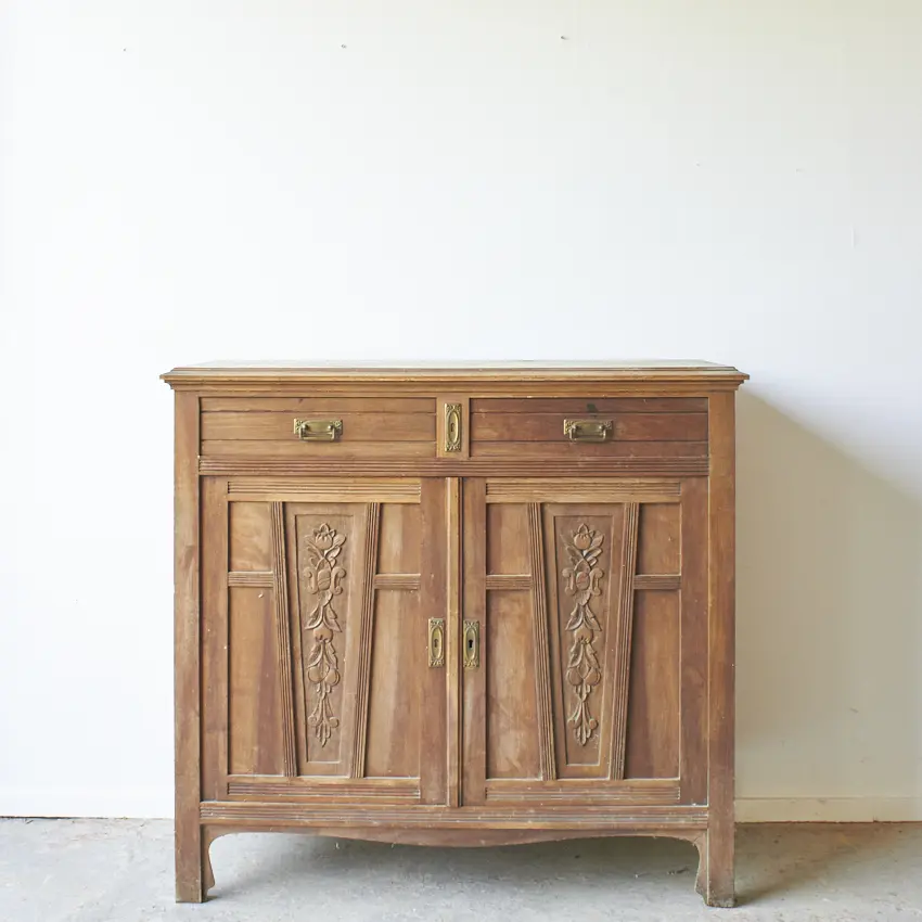 2496-Vintage-commode-met-prachtig-houtsnijwerk-Firma-Zoethout