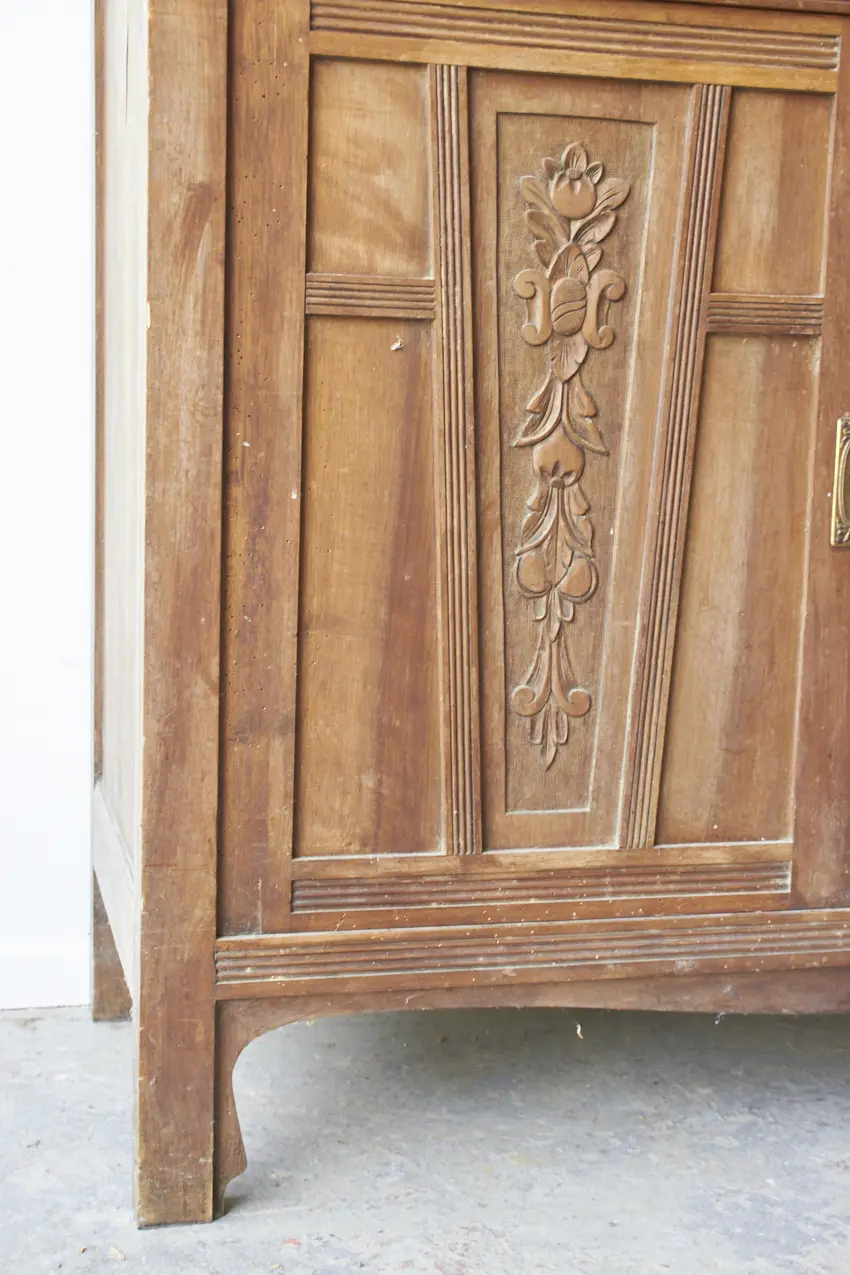 2496---Vintage-commode-met-prachtig-houtsnijwerk---Firma-Zoethout-05