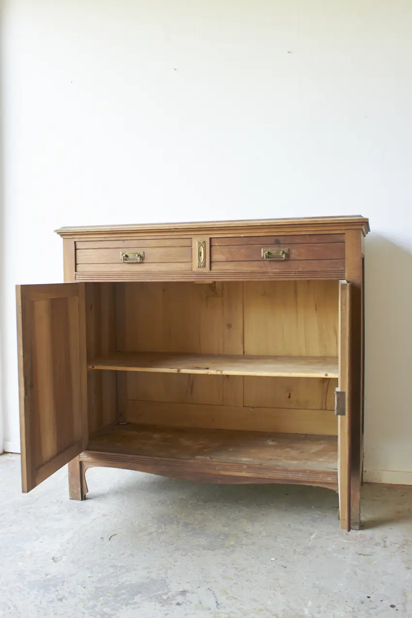 2496---Vintage-commode-met-prachtig-houtsnijwerk---Firma-Zoethout-10