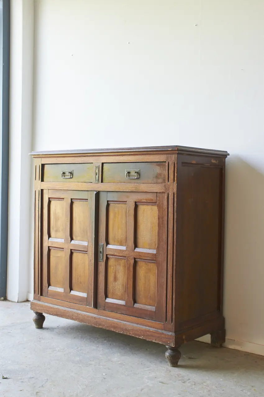 2499---Vintage-commode-met-paneeldeuren--Firma-Zoethout-02