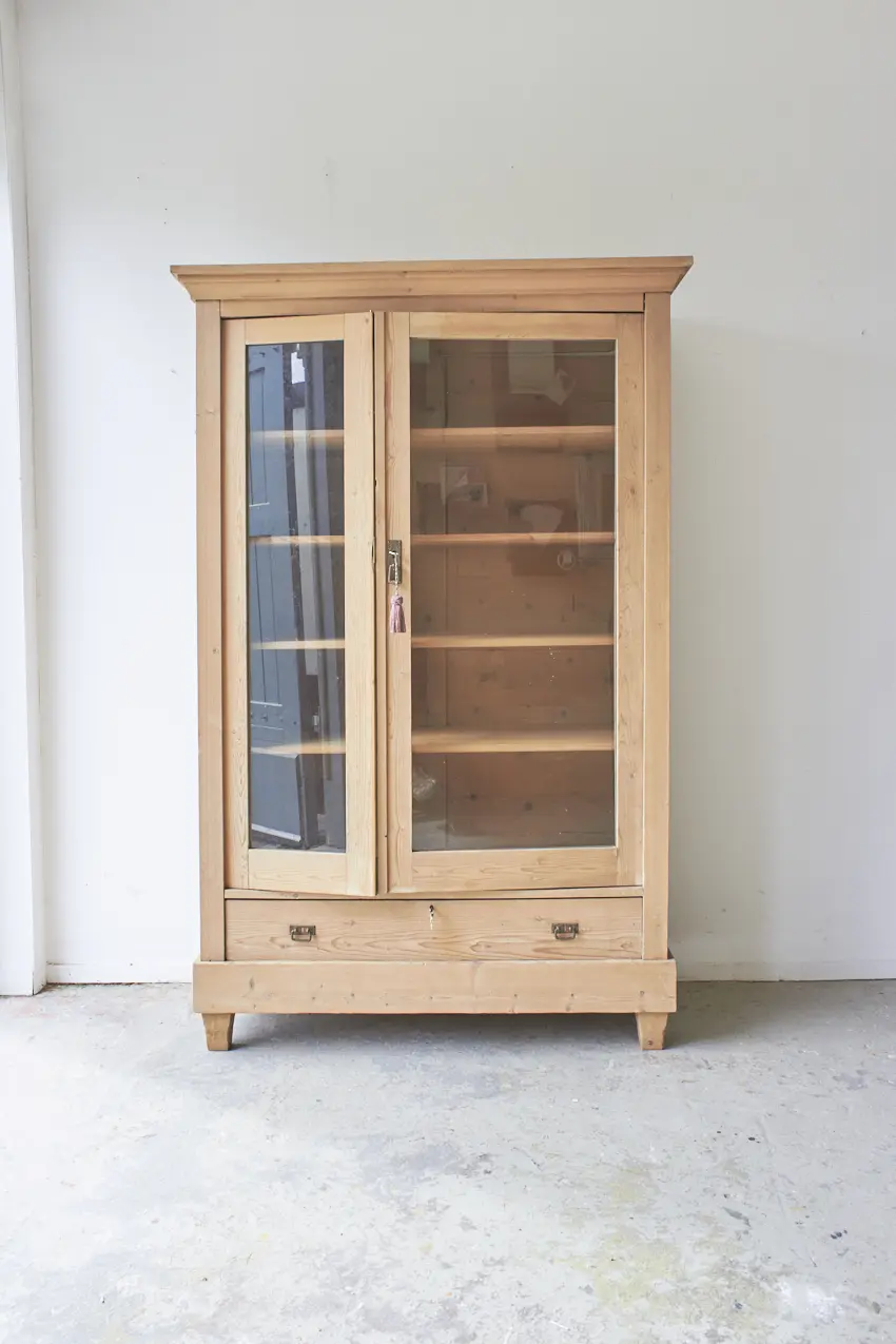 10705---Demontabele-vitrine-kast---Firma-Zoethout-01