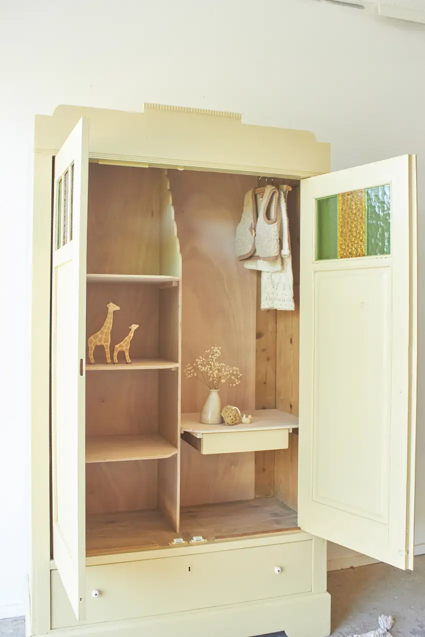 10720---Kinderkamer-kledingkast-in-Kamille-kleur---Firma-Zoethout-06