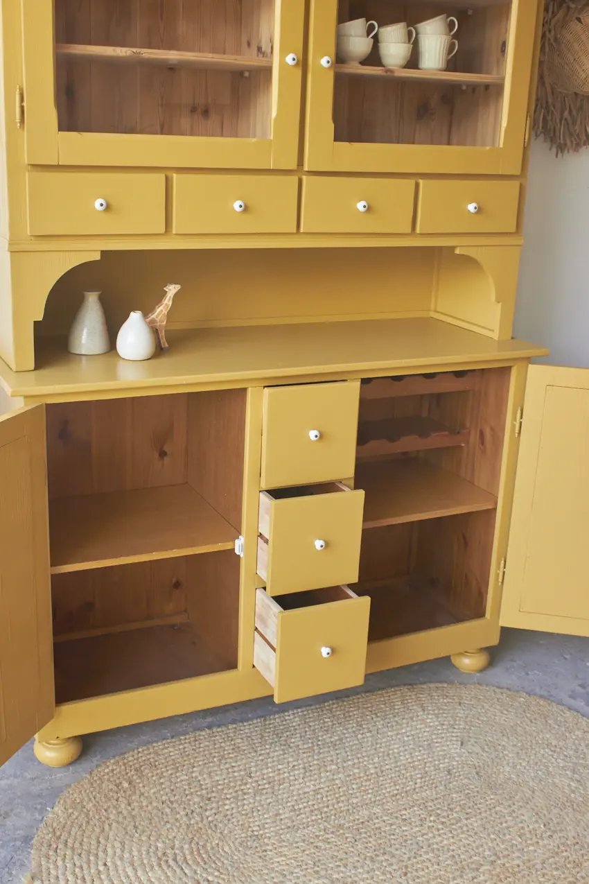 10716---Vintage-vitrine-buffetkast-in-saffraan---Firma-Zoethout-09