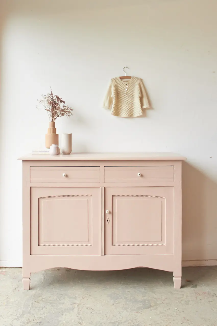 2513---Vintage-commode in-licht-roze-kleur---Firma-Zoethout-01