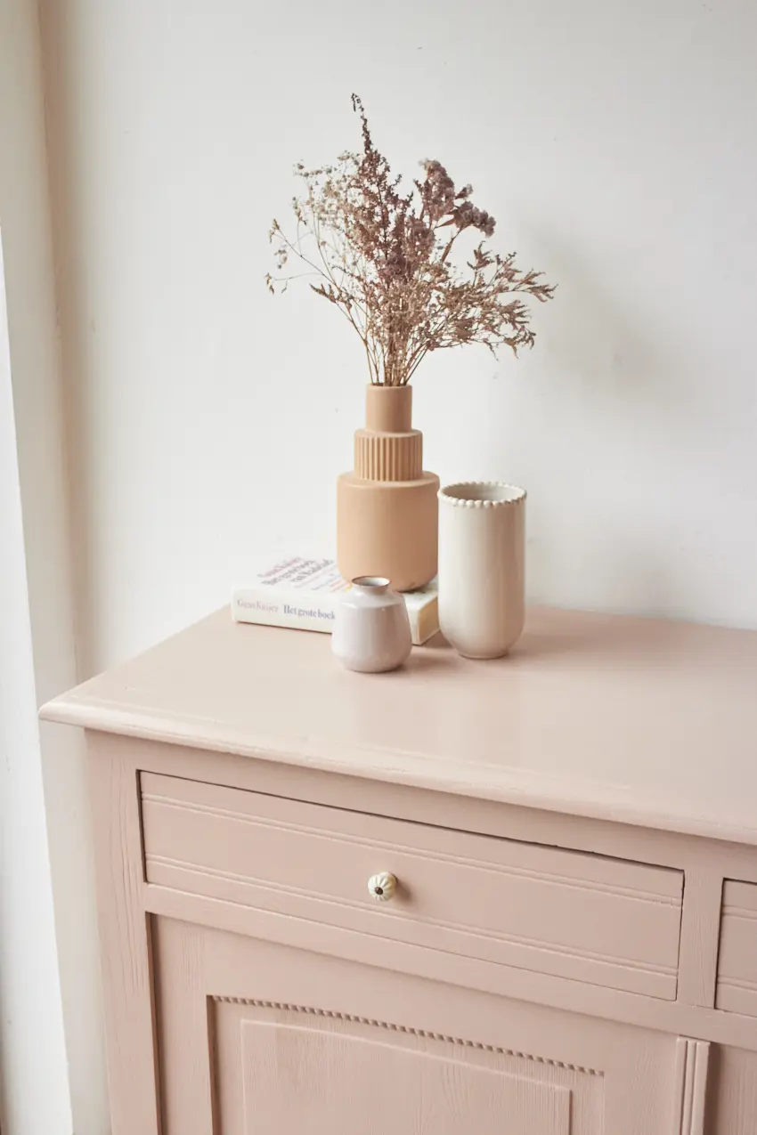 2513---Vintage-commode in-licht-roze-kleur---Firma-Zoethout-08