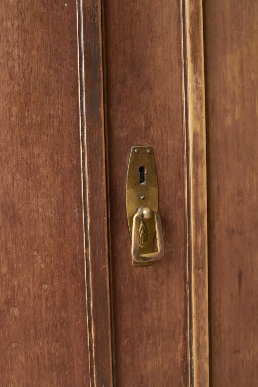 10804---Vintage-kinderkamer-kledingkast---Firma-Zoethout-06