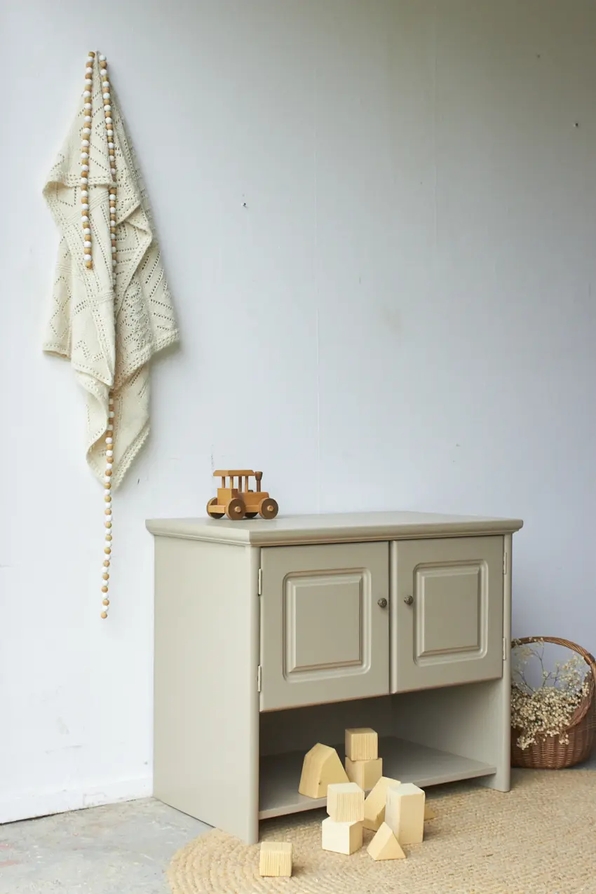 10823---Speelgoedkast in de kleur Amandel---Firma-Zoethout-06