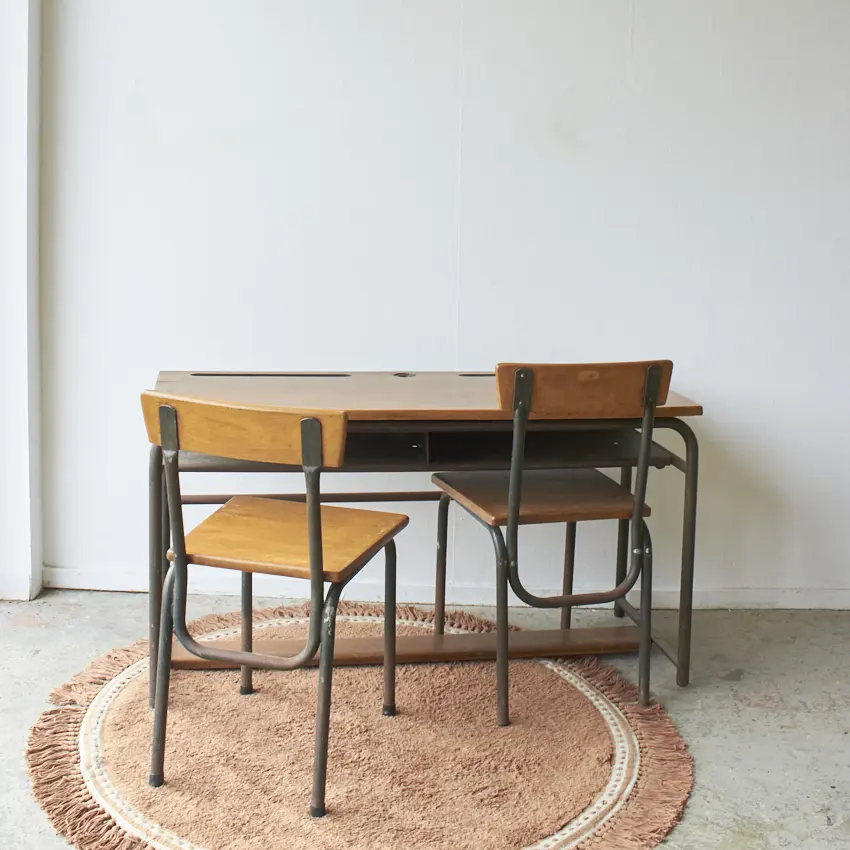3345-Vintage-schooltafel-met-twee-stoeltjes-Firma-Zoethout-00