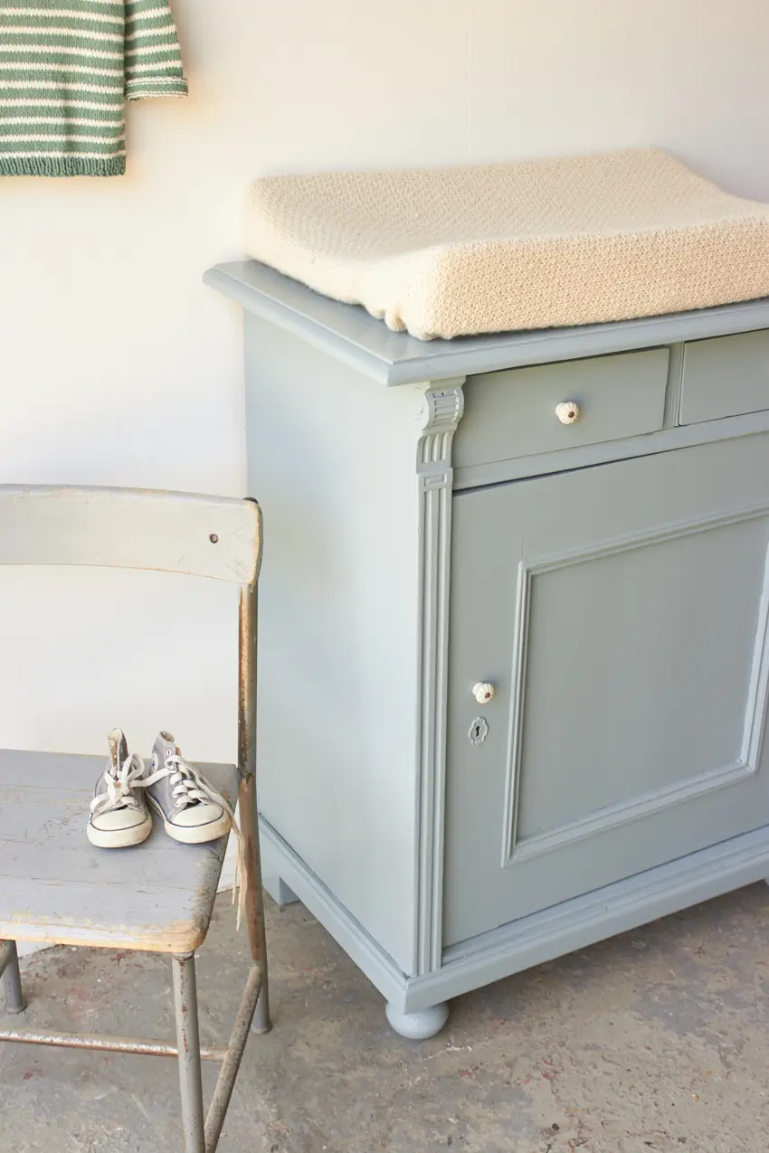 2530---Vintage-commode-in-kust-kleur---Firma-Zoethout-03