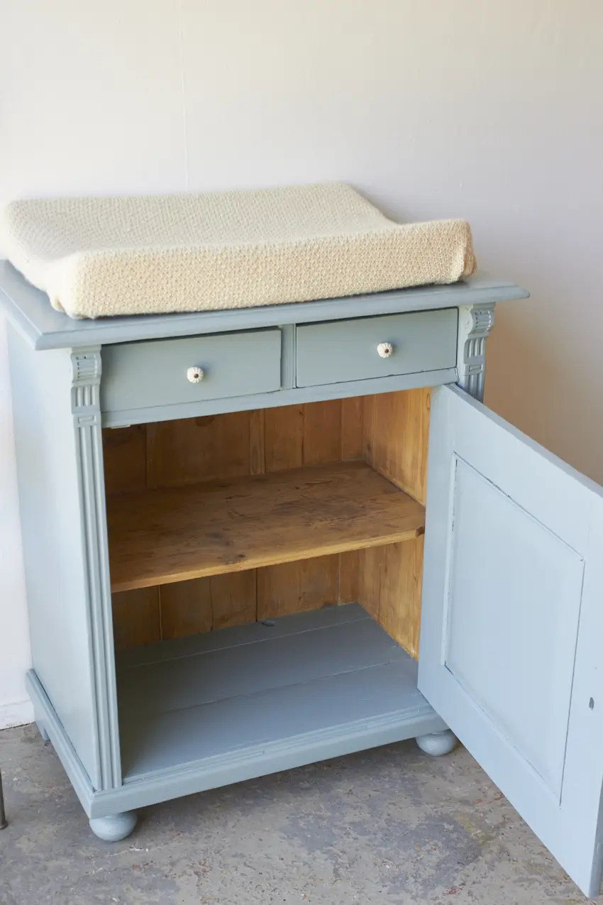 2530---Vintage-commode-in-kust-kleur---Firma-Zoethout-05