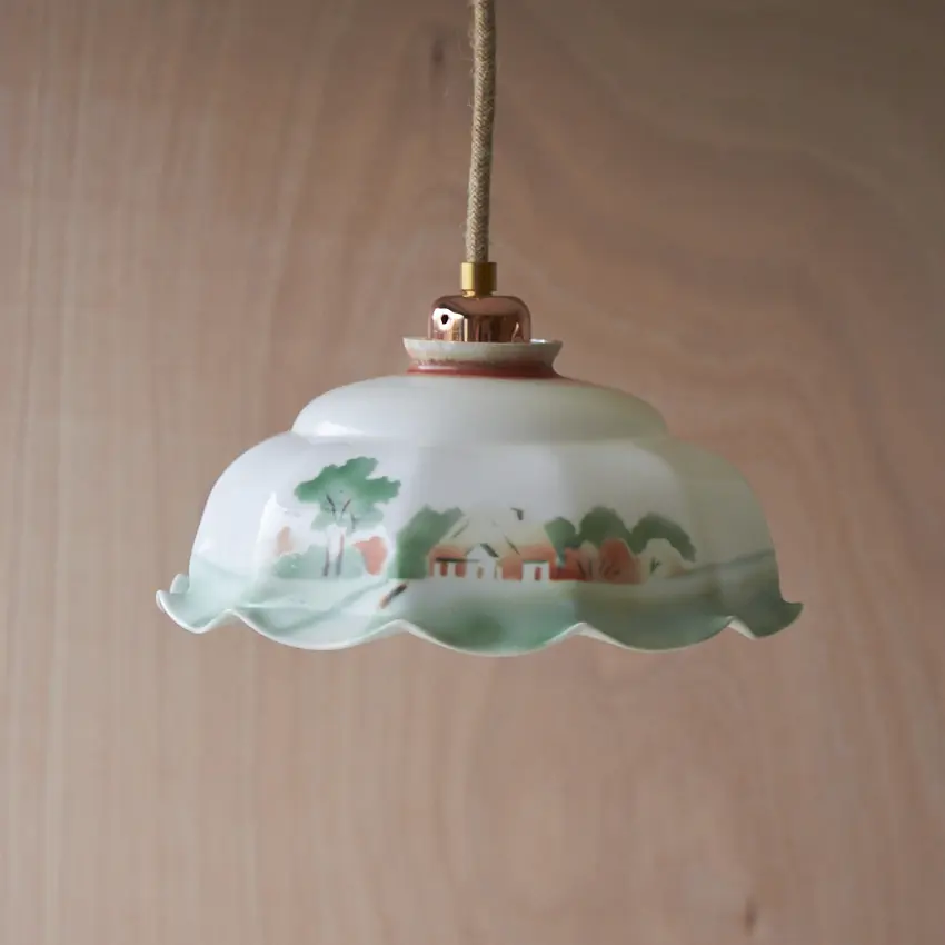 577 vintage lampje met zomers tafereel