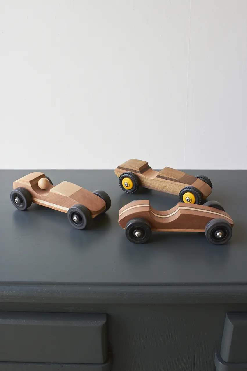 Henks-Wood-Houten-raceautos-Firma-Zoethout-