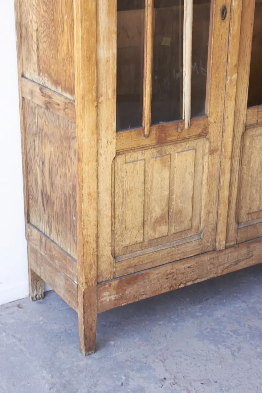 10874---Prachtige-demontabele-vitrine-kast-met-drie-deuren---Firma-Zoethout-04