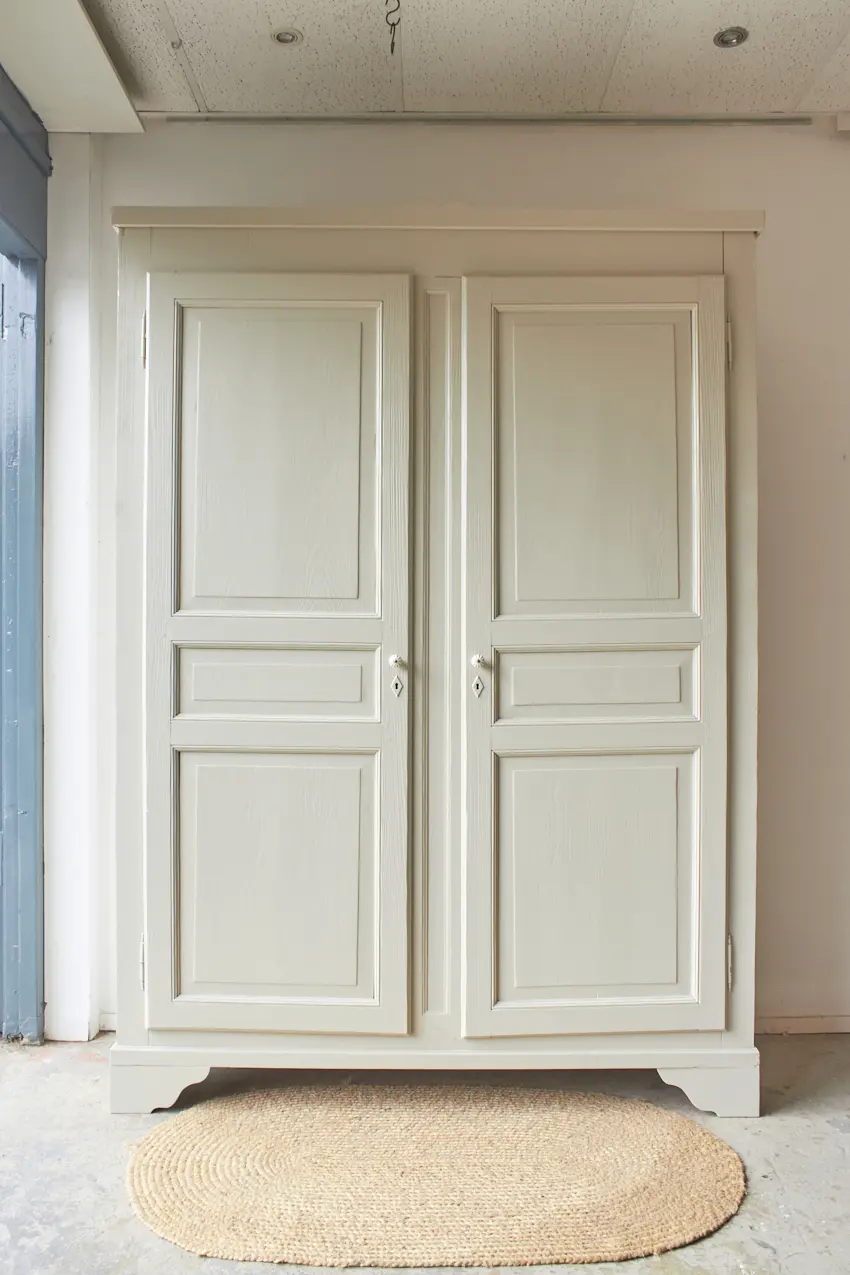 10744---Authentieke demontabele kast met paneeldeuren---Firma-Zoethout-02