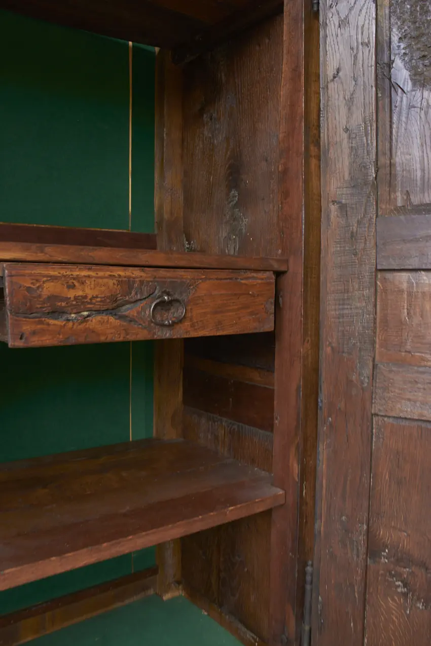 10886---Vintage-kast-met-twee-deuren---Firma-Zoethout-06