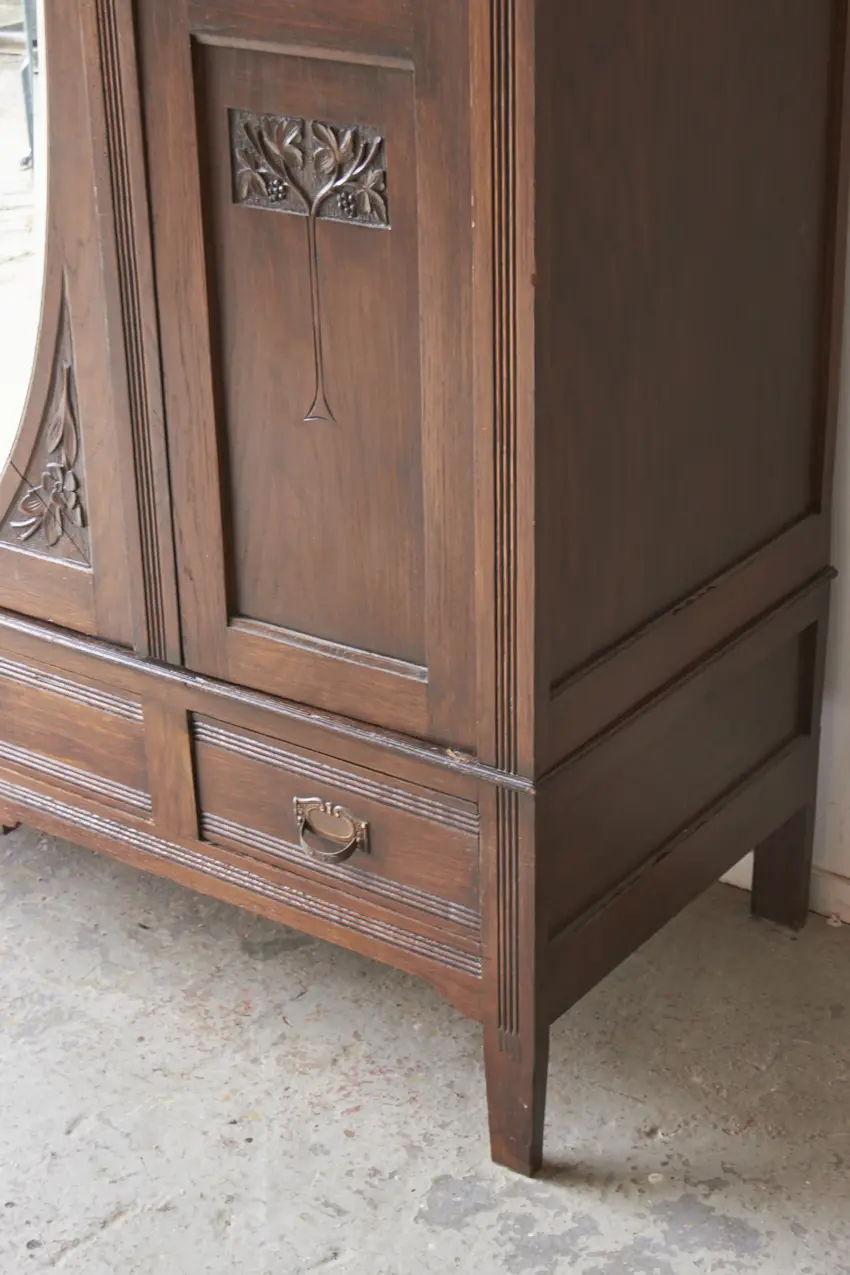 10893---Demontabele-spiegelkast-met-drie-deuren---Firma-Zoethout-04