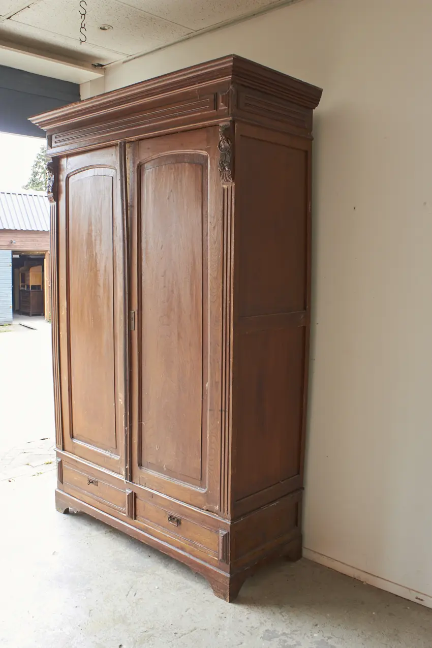 10894---Demontabele-hoge-kast-met-twee-paneel-deuren---Firma-Zoethout-02