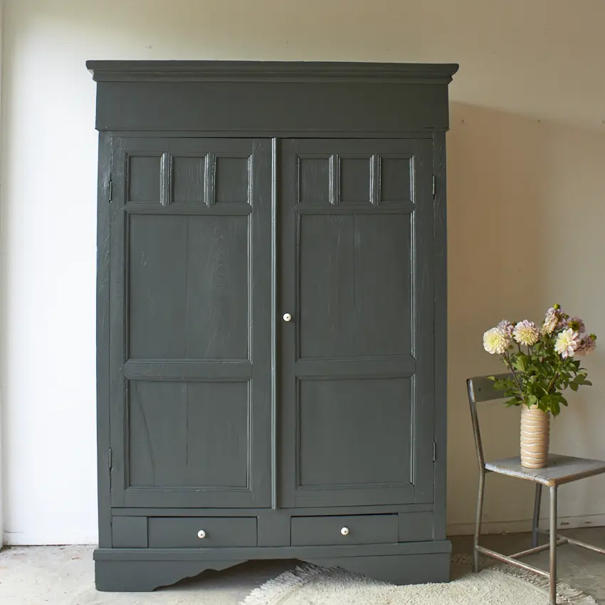 10866-Vintage-houten-kast-met-prachtige-paneeldeuren-Firma-Zoethout-00
