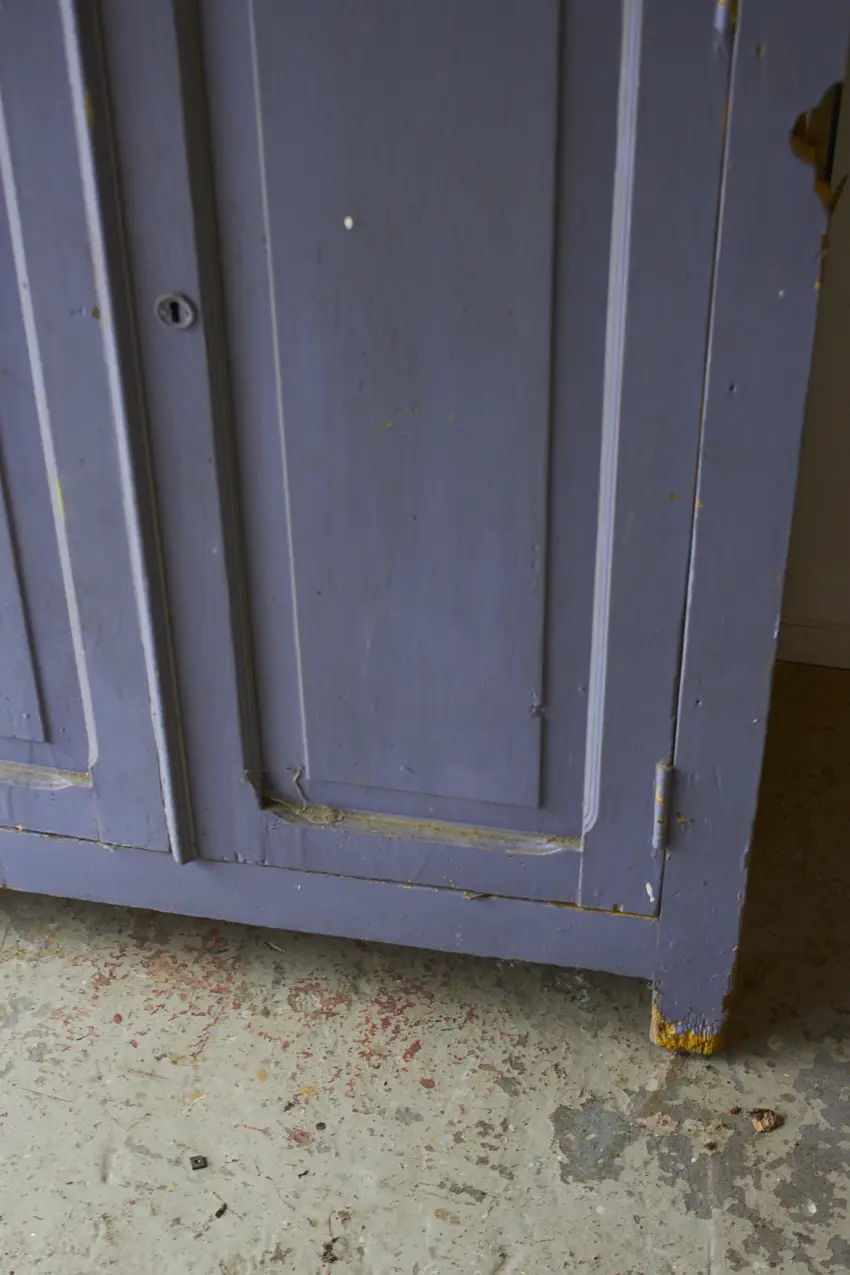 10913---Vintage-prachtig-houten-dressoir-met-vier-paneeldeuren---Firma-Zoethout-03