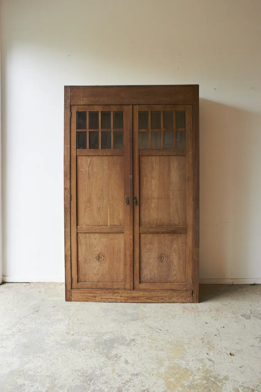 10918---Vintage-houten-meubel-met-geslepen-glas---Firma-Zoethout-01