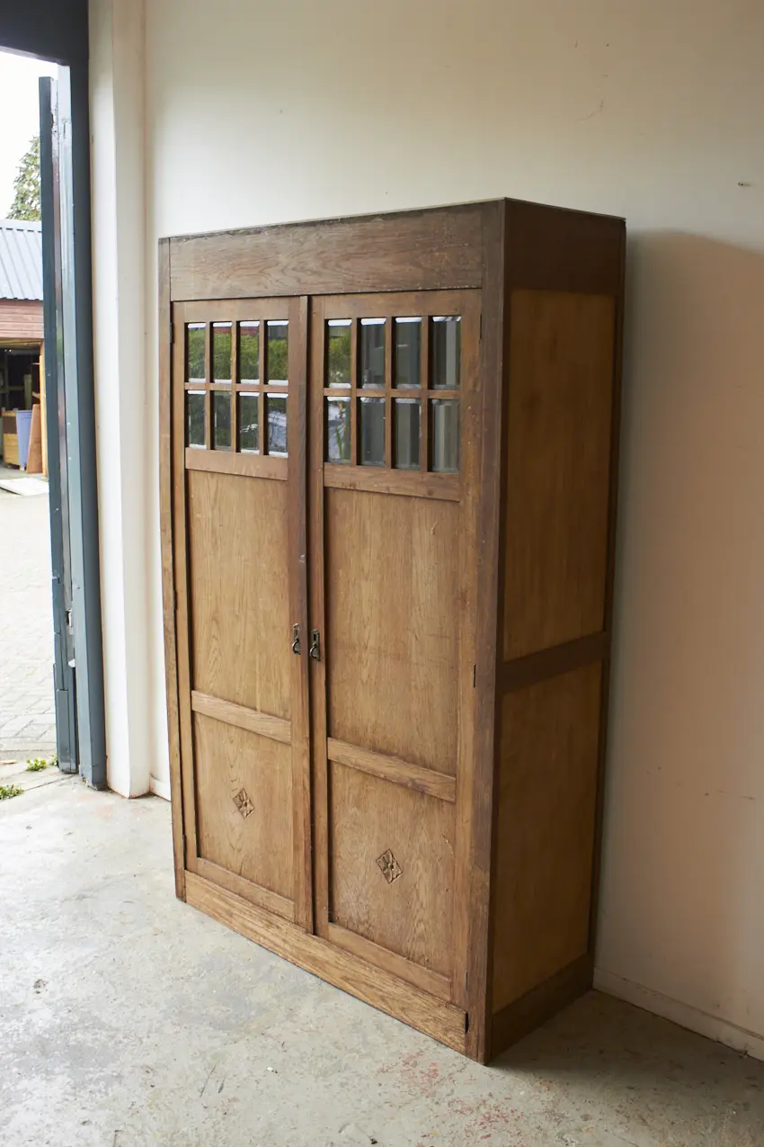 10918---Vintage-houten-meubel-met-geslepen-glas---Firma-Zoethout-03