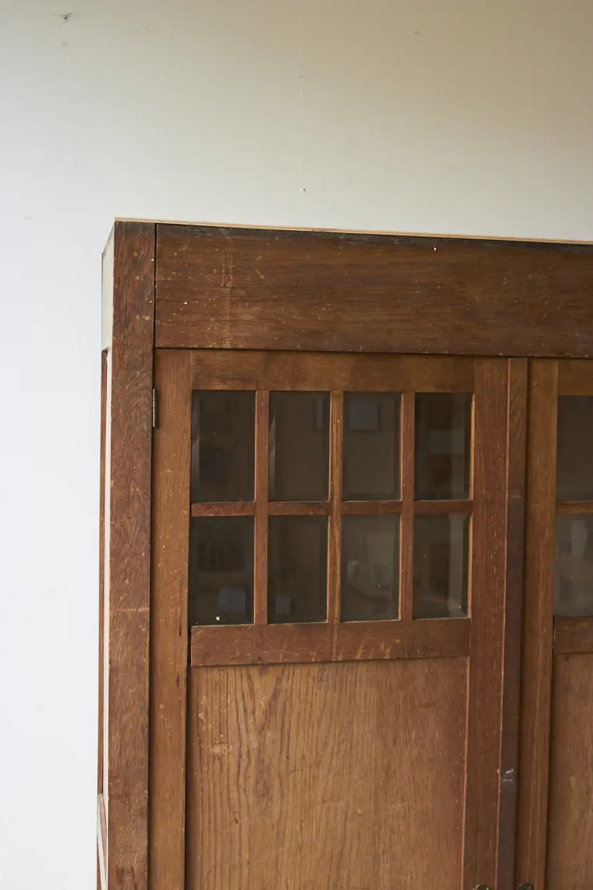 10918---Vintage-houten-meubel-met-geslepen-glas---Firma-Zoethout-06