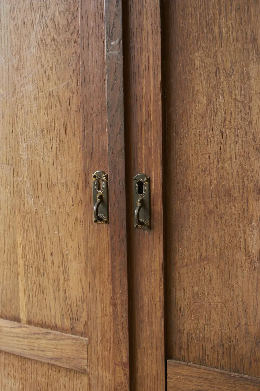 10918---Vintage-houten-meubel-met-geslepen-glas---Firma-Zoethout-07